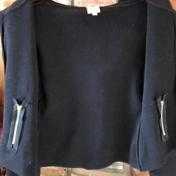 Cardigan hoodie black sweater - Picture 4 of 8